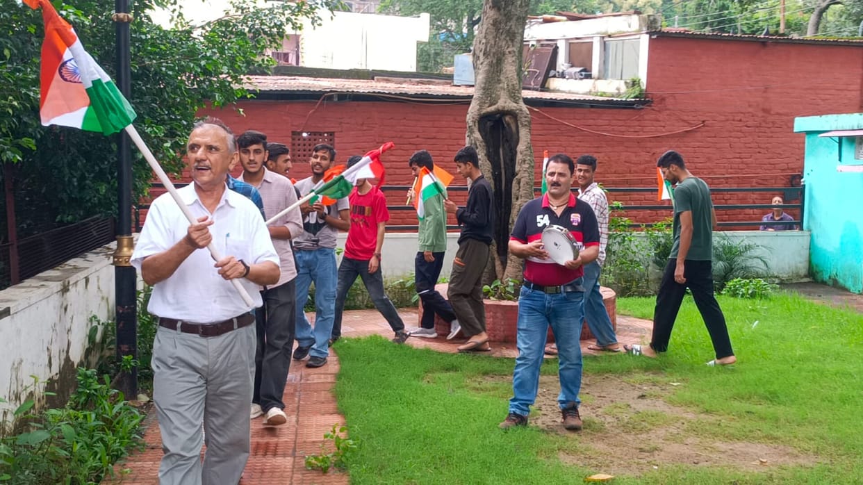 himjanak munch organised tiranga yatra in nahan