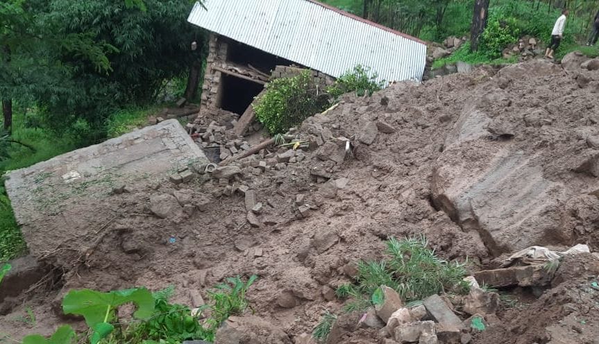Grandmother-grandson buried under debris in Banli Kanitan, grandmother died