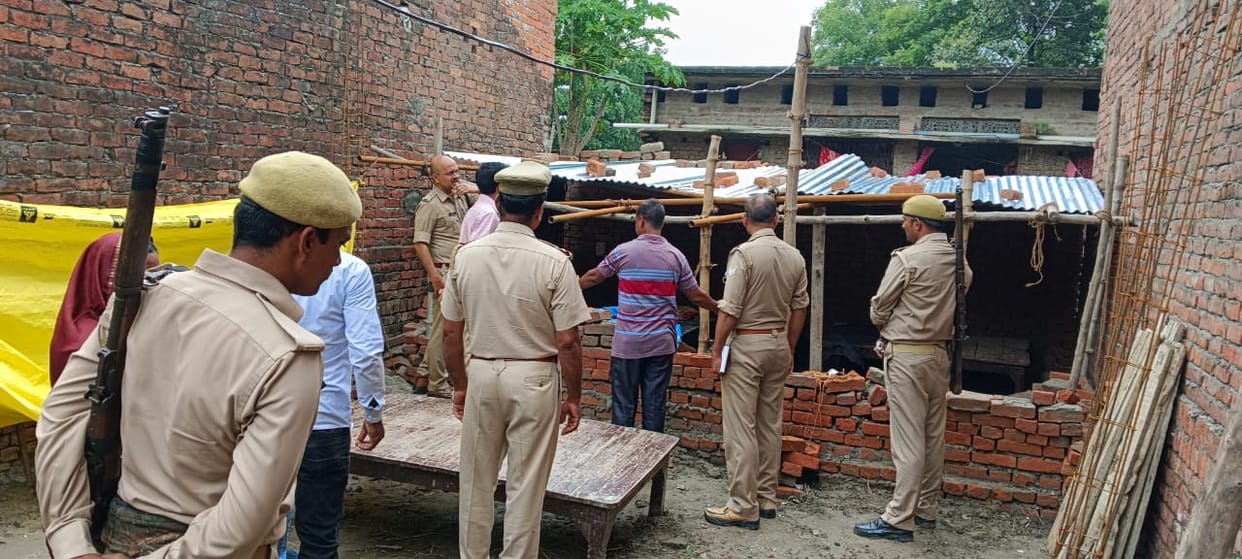 Tension in the village due to land dispute in Siswa Debari, officers came to know