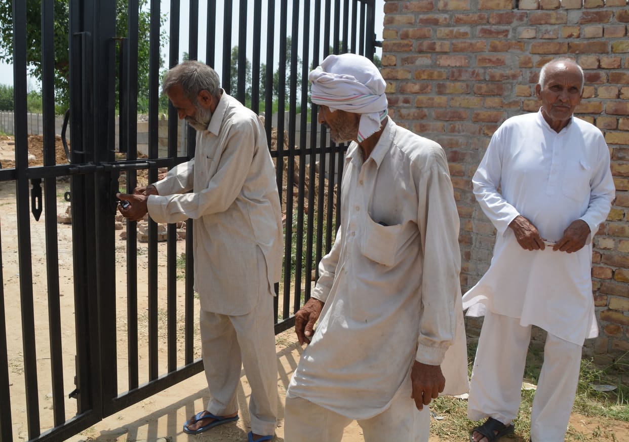 People again locked the MRF center