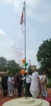 स्वतंत्रता दिवस पर कृषि मंत्री सूर्य प्रताप शाही ने जिला पंचायत परिसर में किया ध्वजारोहण।संवाद