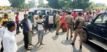 Students clashed in Khutar's Government College, blocked the highway