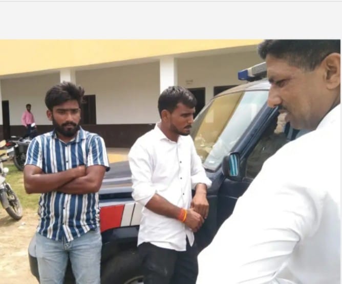 Students in APN College fight, brandished pistol