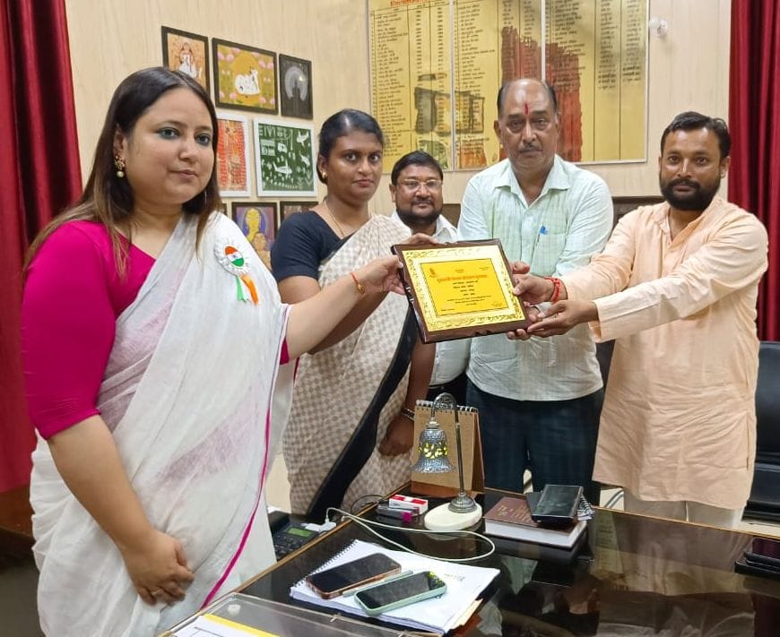 Talaganj Grant received Chief Minister's Panchayat Promotion Award