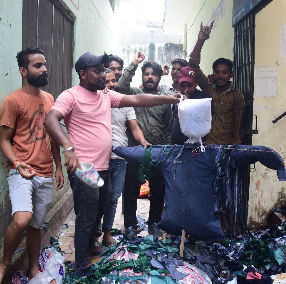 garbage in gadarpur road