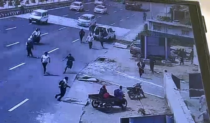 Employees thrashed for demanding toll fee, cabin vandalized