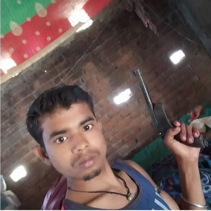 Youth arrested for making photo viral with weapon