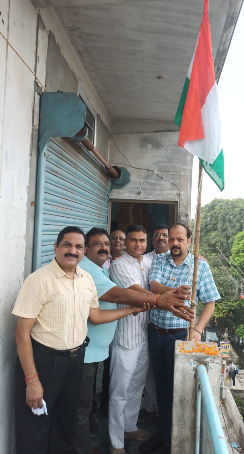 Independence Day celebrated with pomp in the district, tricolor waved with pride