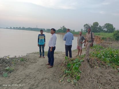 Deoha river cutting fast in Navkoor