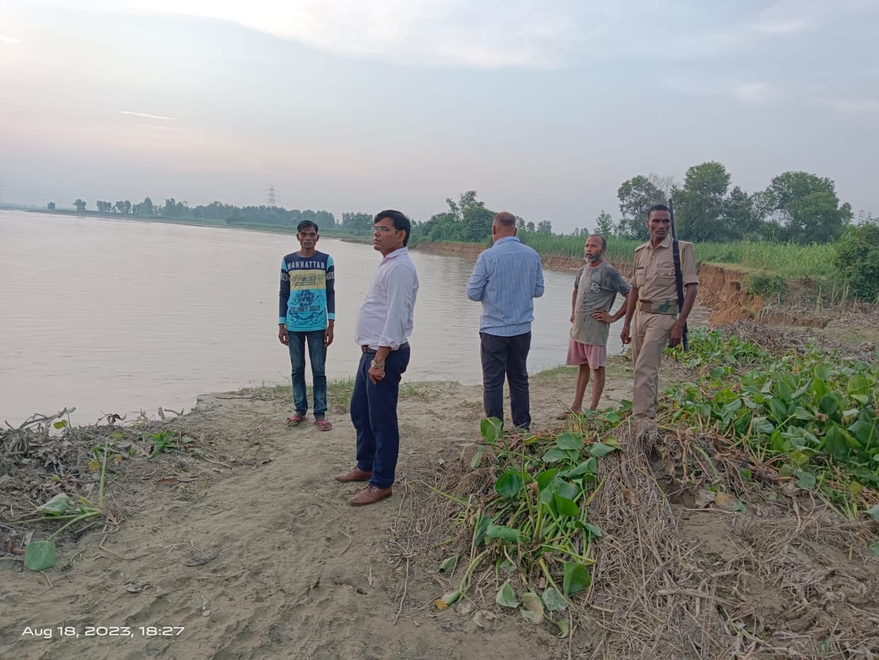 Deoha river cutting fast in Navkoor