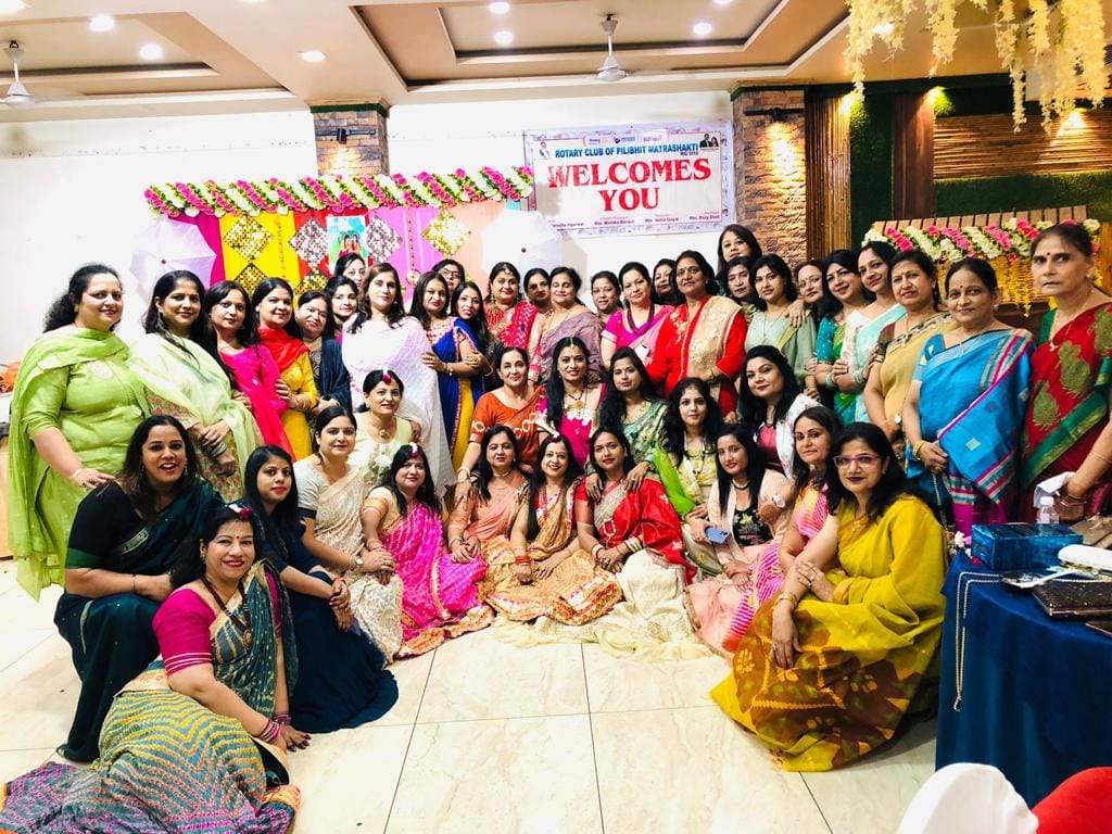 Women dance on the songs of Sawan