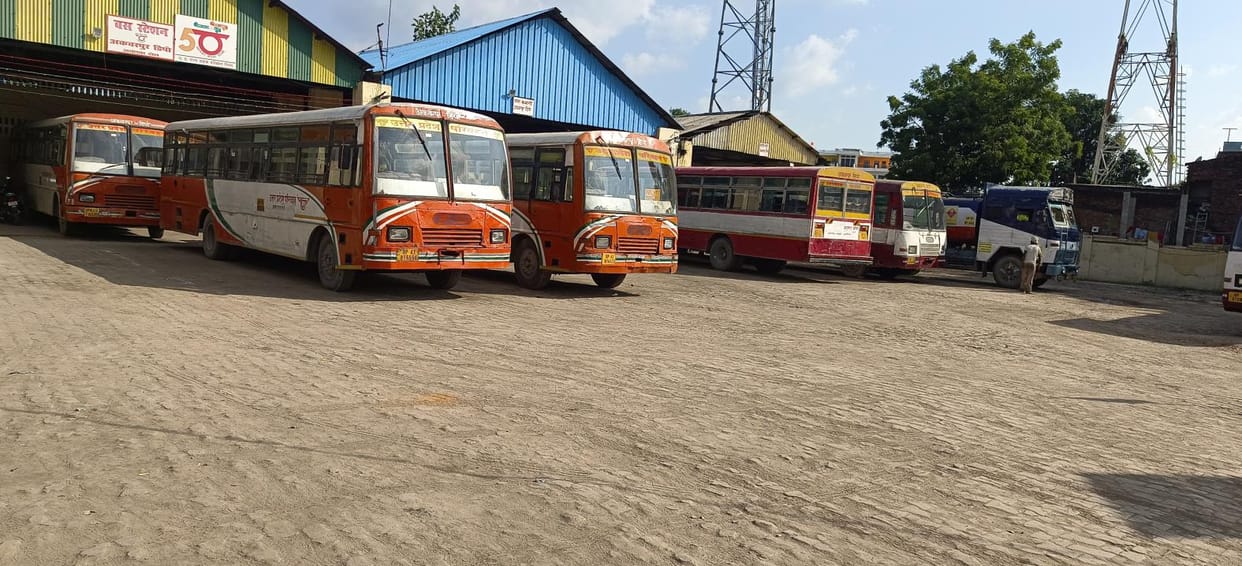 buses stopped