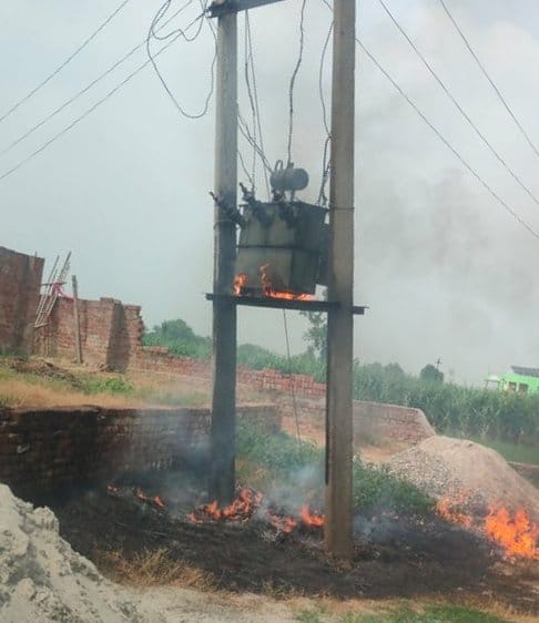 Transformer fire in Bilochpura village, youth scorched