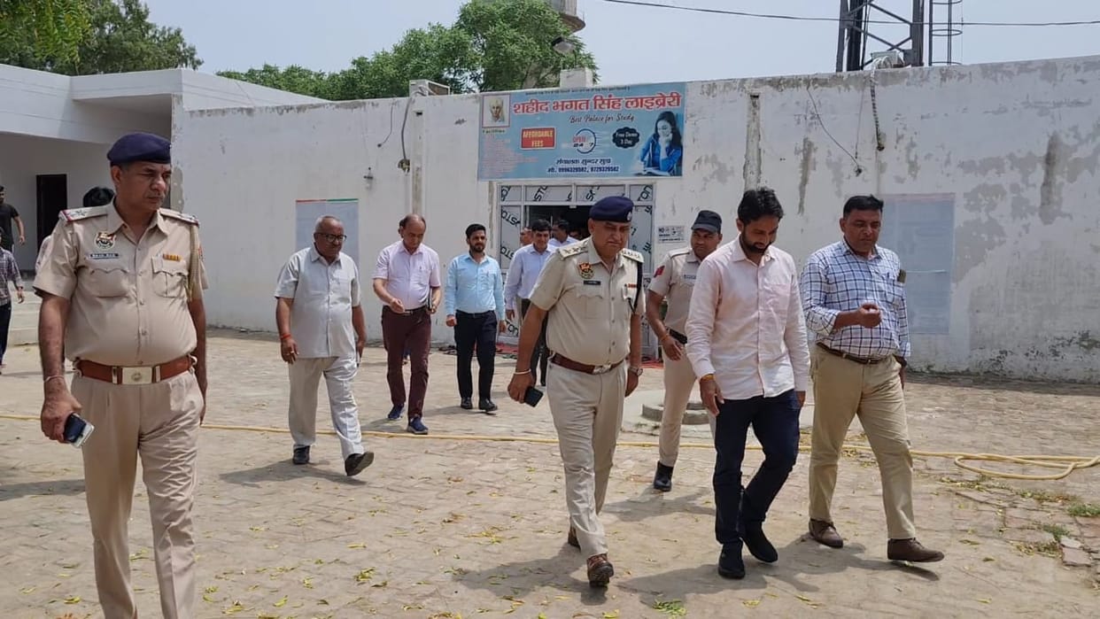 Jamal reached the Deputy Commissioner, did not agree to the farmers' appeal to get off the tank