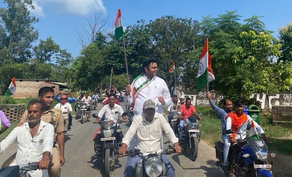 MLA took out Tiranga Yatra, then asked problems in Chaupal