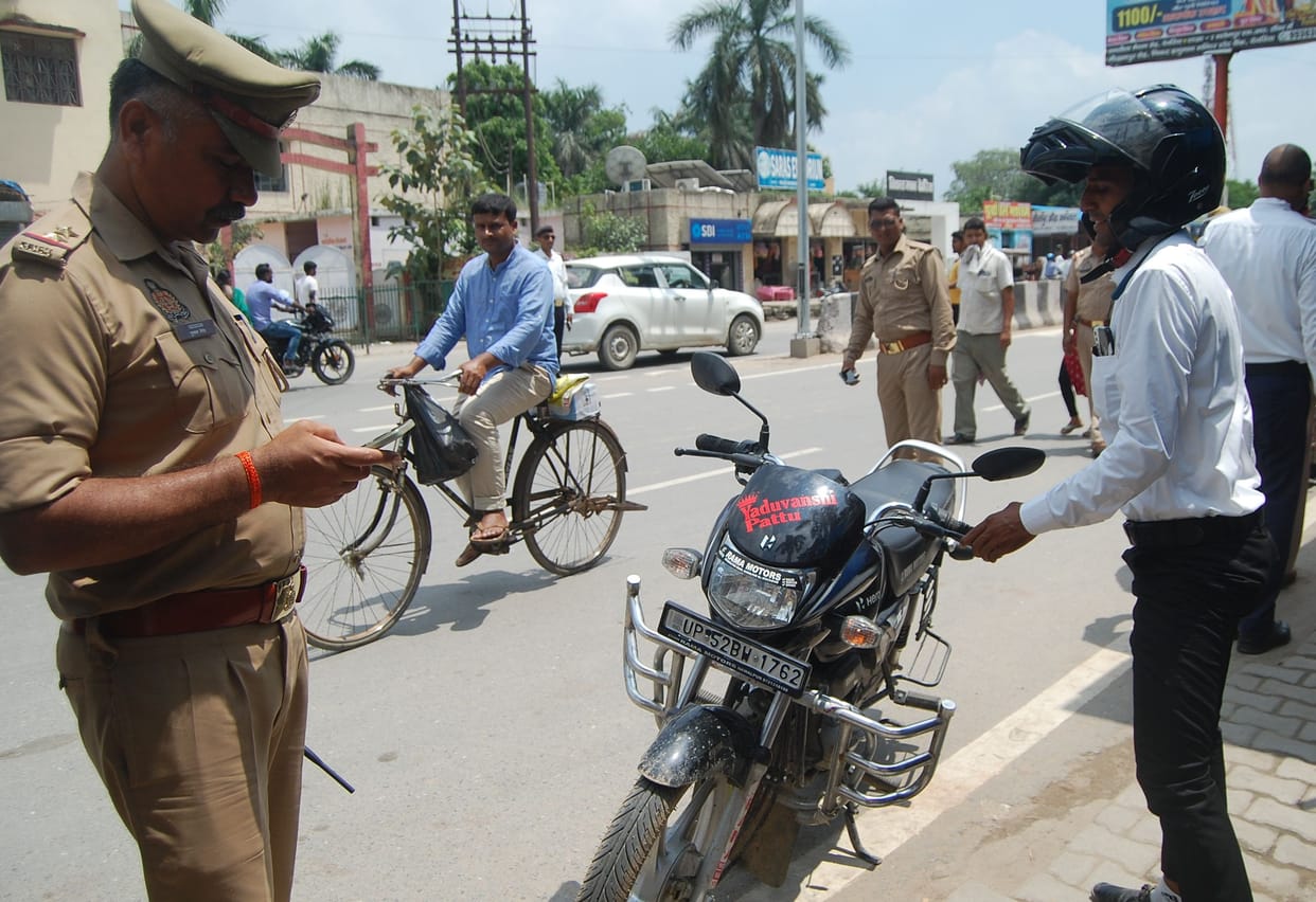Challan of those who drive by writing caste