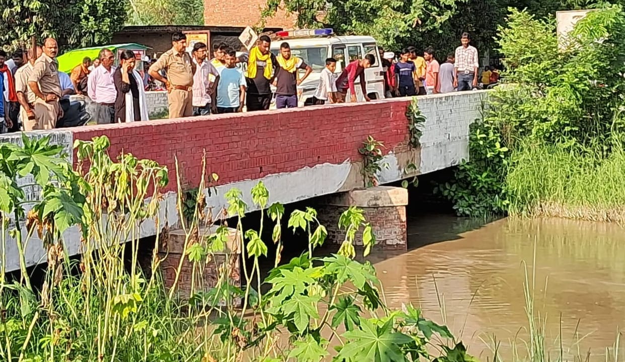 Youth drowned while bathing in canal, died