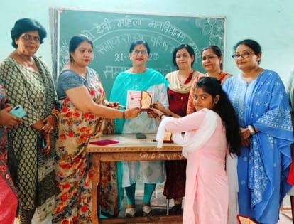 Khushi first place in painting competition