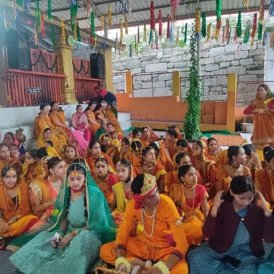 Bhagwat Katha begins with Kalash Yatra