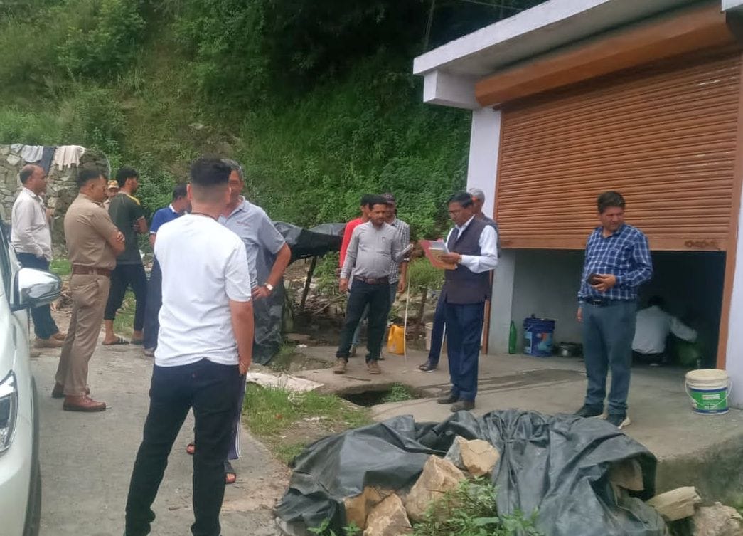 Notice handed over to encroachers