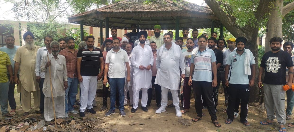 Electricity failure of three villages, villagers block Jind-Panipat road