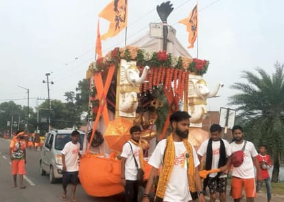 Devotees performed Jalabhishek of Bholenath