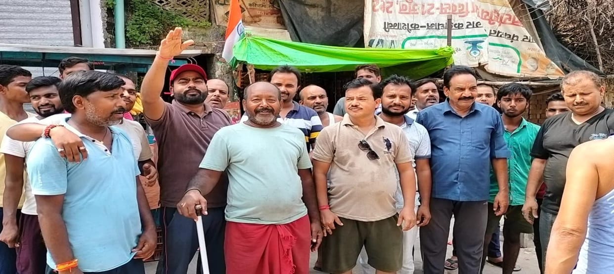 Anger erupted over power cut, demonstration by gheraoing the sub-station