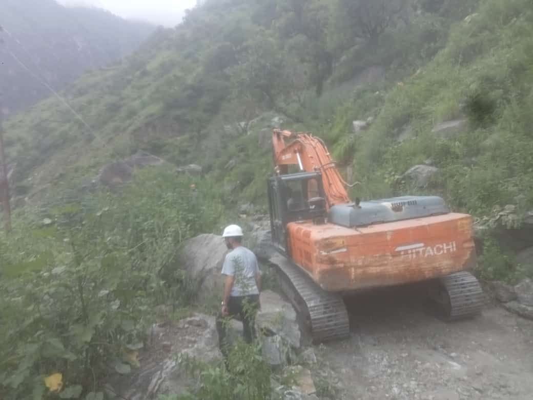 rampur news,kinnar news, road, closed, chora rupi, road, closed,