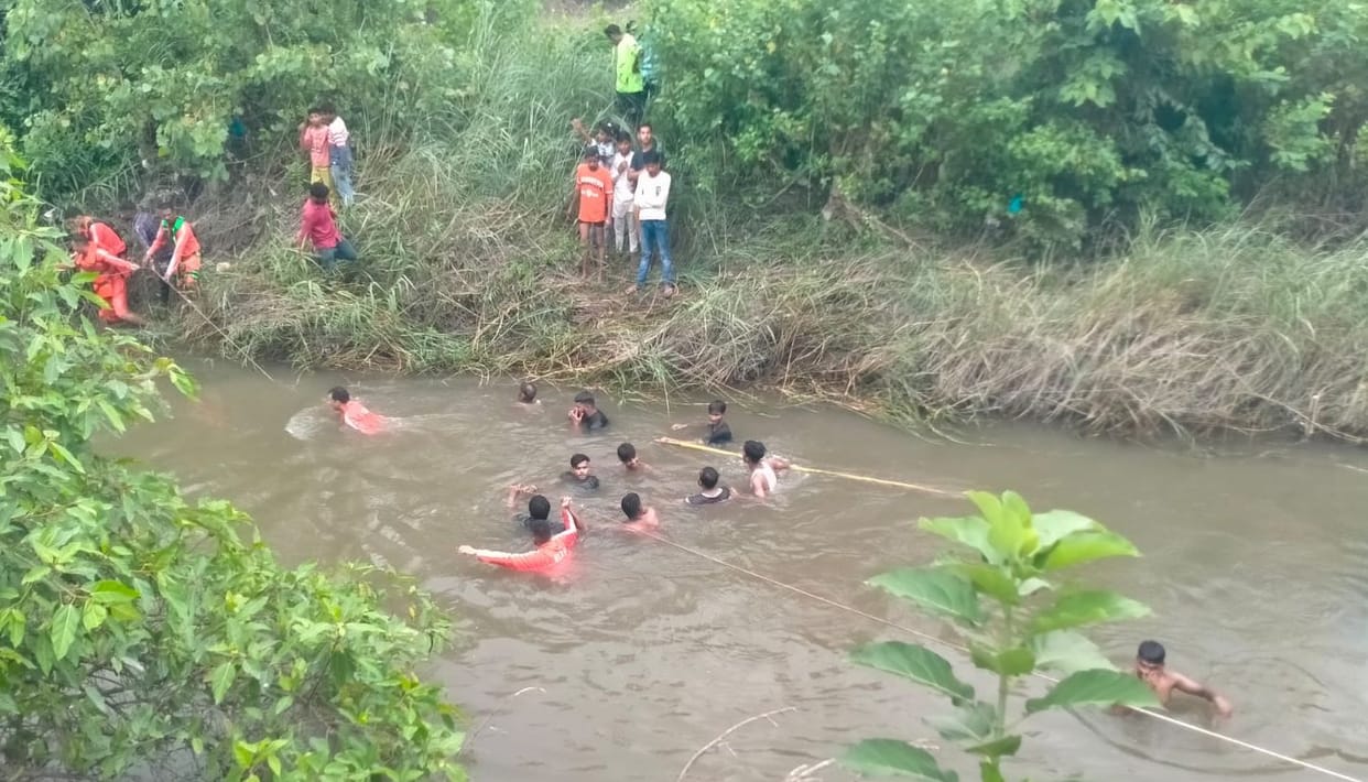 10 year old Boy who goes for Fishing Drowned in River