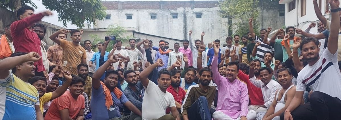 Door to door garbage collection workers strike continues