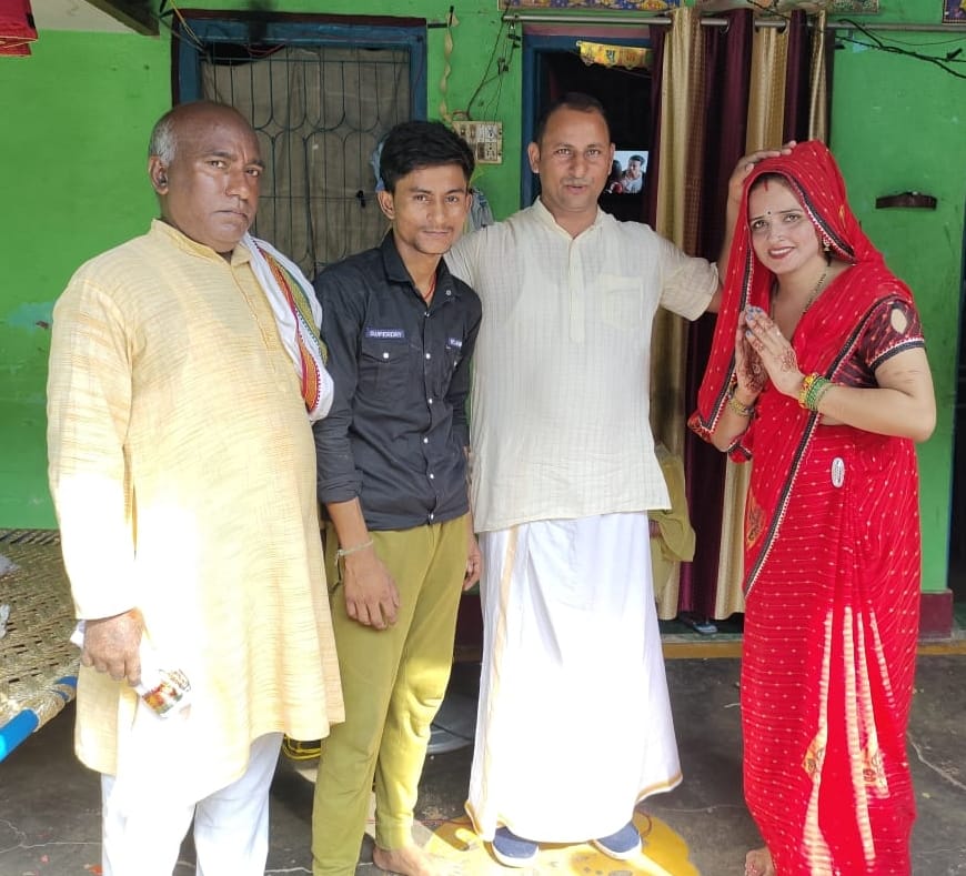 Bijnor Arya Samaj team made Haider chant Gayatri Mantra