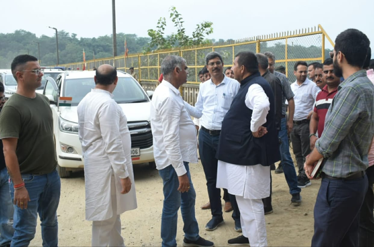 Deputy Chief Minister inspected the Beas bridge of Sujanpur