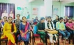 बलरामपुर के डीपीआरसी सभागार में आयोजित प्रशिक्षण में मौजूद महिला पंचायक सहायक।