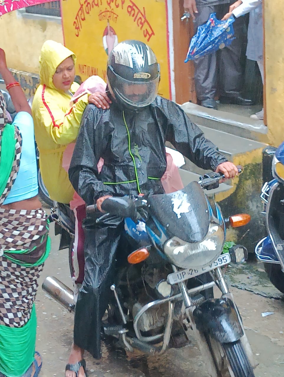 Mercury dropped four degrees due to 24 hours of rain, life affected