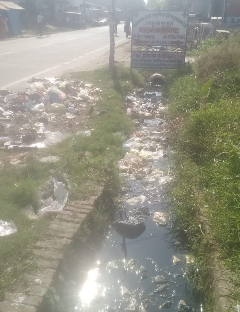 Drains of the main road were not cleaned, problem with bad smell