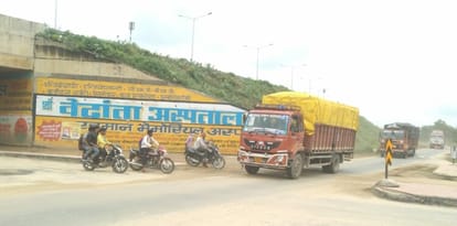 Patchwork done on the approach road of the underpass