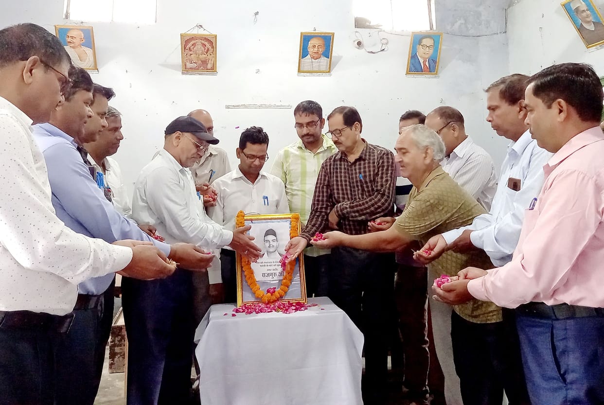 'Rajguru was influenced by Chhatrapati Shivaji's guerilla warfare'