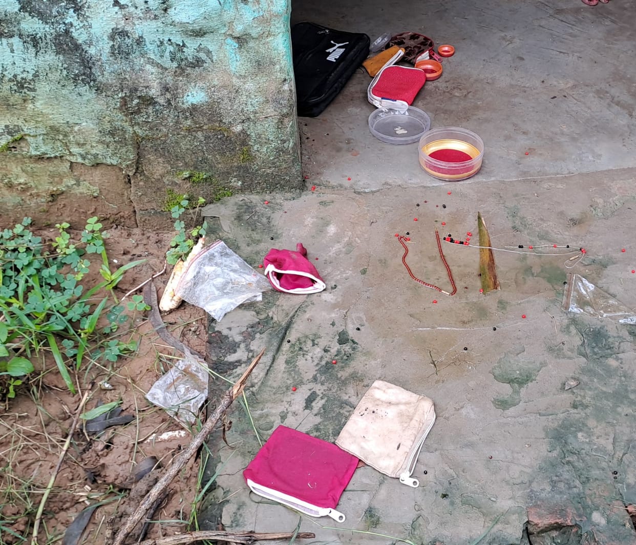 Thieves clean hands on 15 thousand cash and jewelry