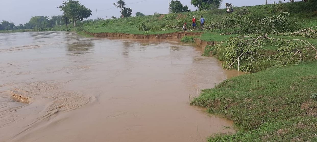 Increased water level of old Rapti