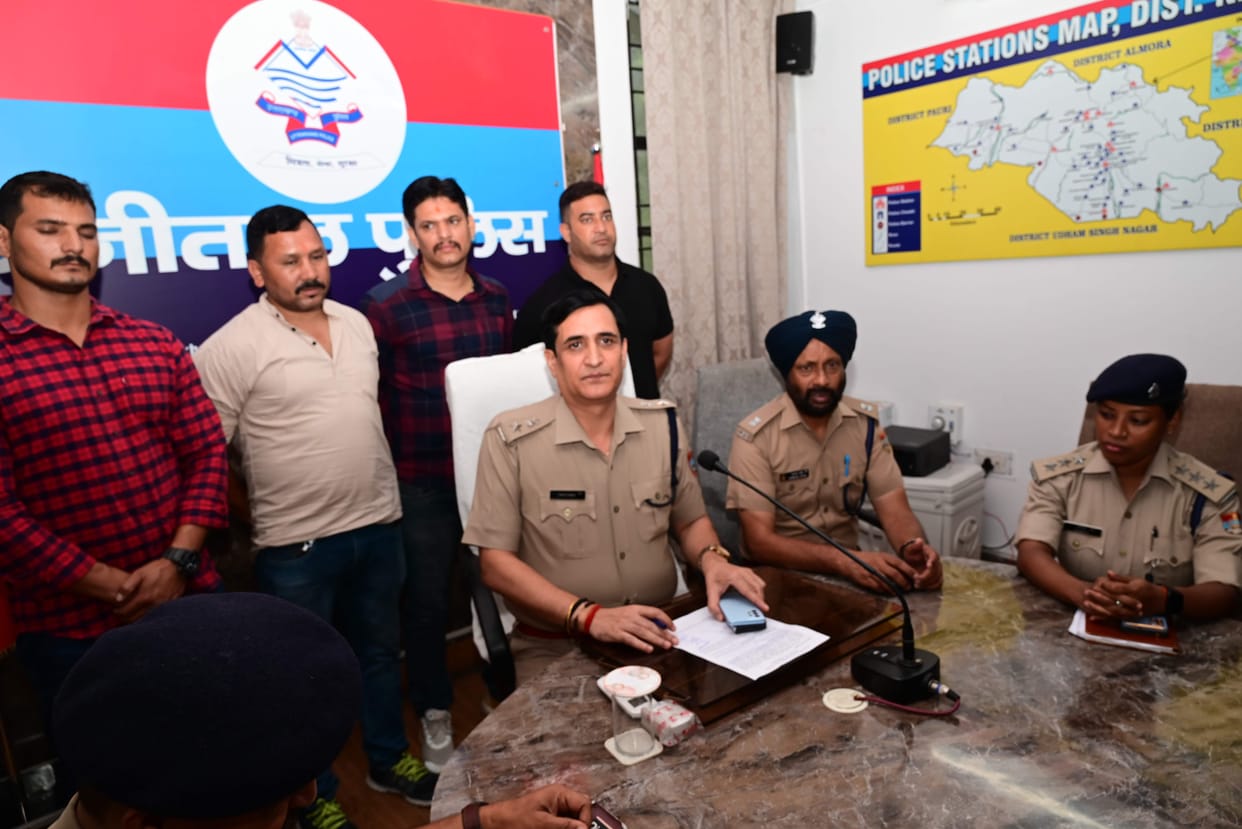 Police arrested two smack smugglers of Bareilly