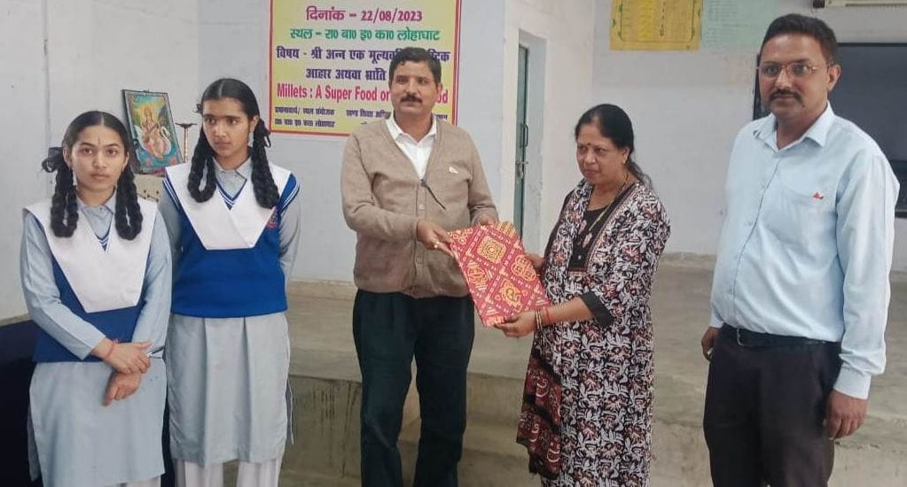 Anshika, Prajagta and Sanchi won the block level science seminar