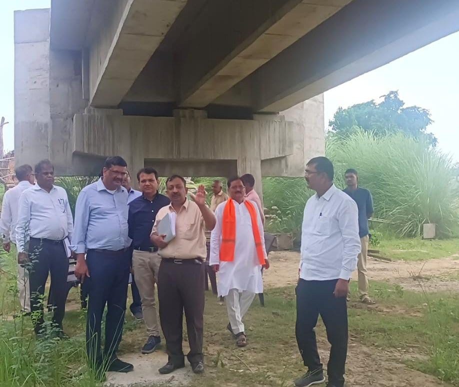 Construction of 9 bridges incomplete, the team expressed displeasure