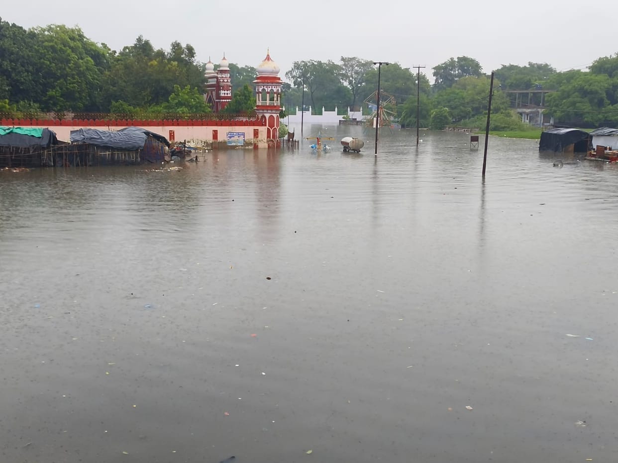 Boating conditions on city roads due to 239 mm of rain