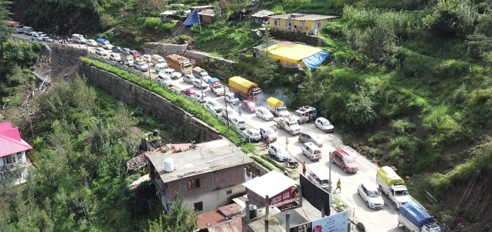 rohru hatkoti, road, closed, due to, landslide