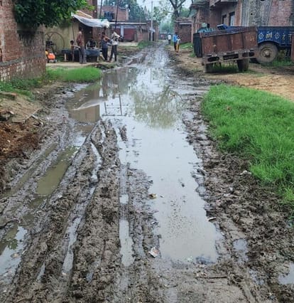 Rain water filled on the main road, villagers upset