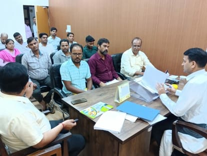 Secretaries' negligence exposed in review of development works