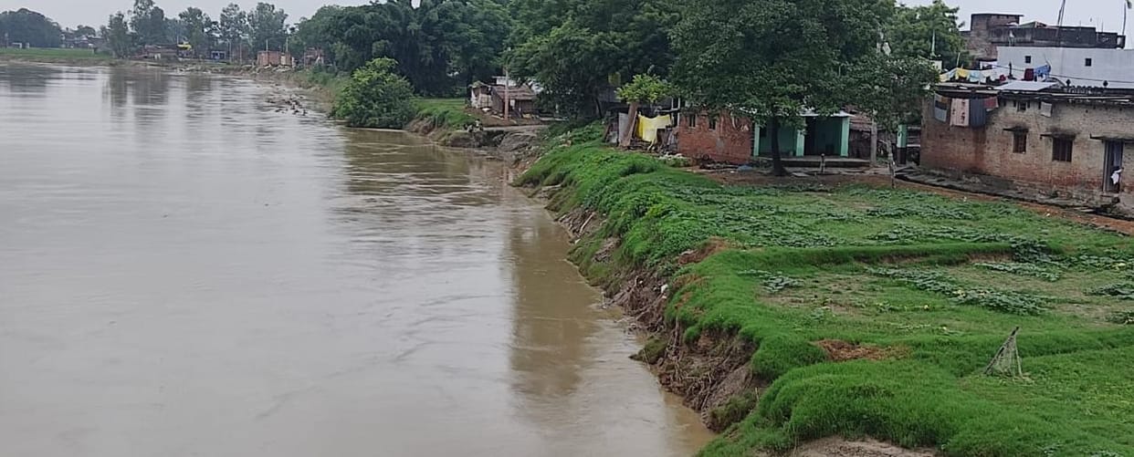 Increased water level of old Rapti and Rapti