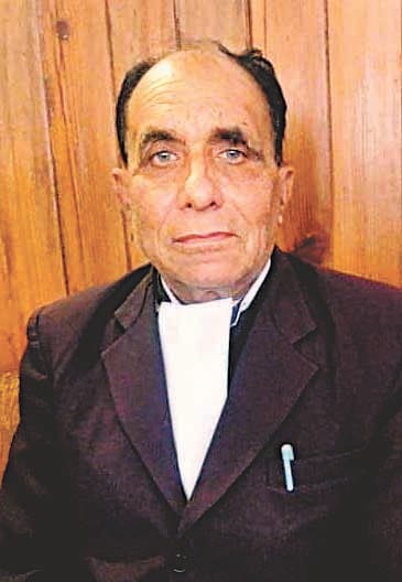 Advocate Brij Bhushan Sharma died of heart attack in the court premises