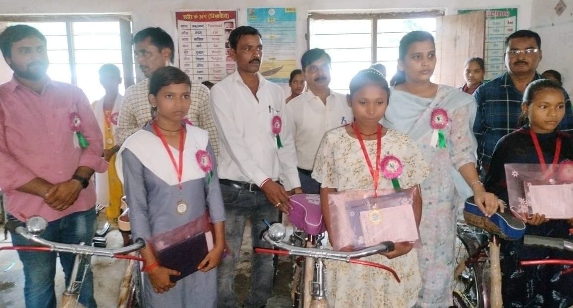 Gift of cycle to girls for further studies