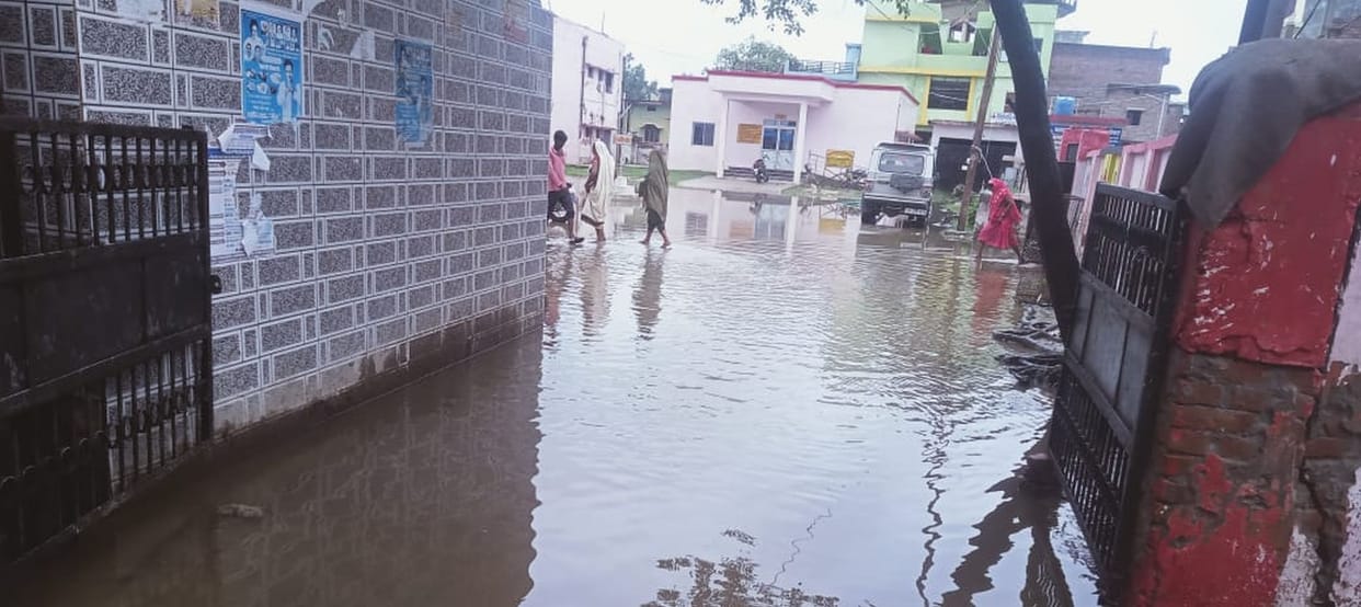 Waterlogging on the roads due to torrential rains